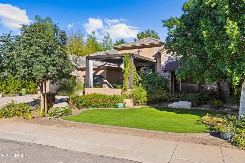 7745 Juniper St, Tempe, AZ 85284