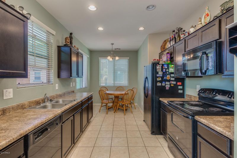 7748 W Pipestone Pl, Phoenix, AZ 85035