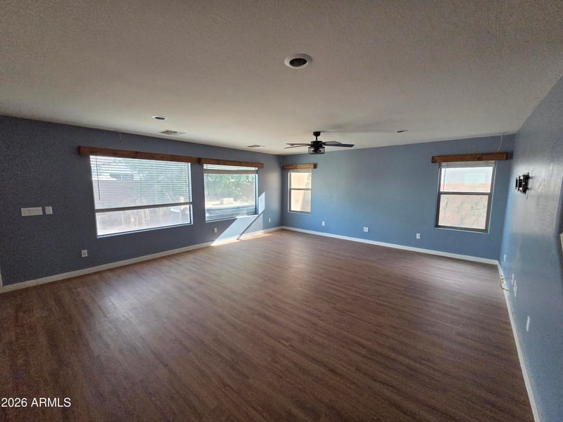 775 Leslie Ave, San Tan Valley, AZ 85140