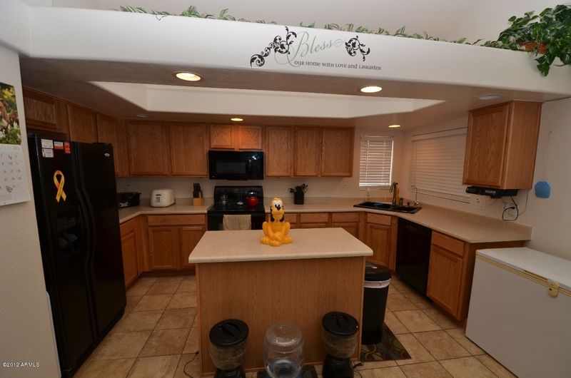 775 E Rolls Cir, Queen Creek, AZ 85143