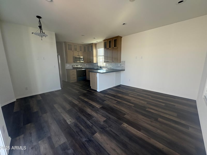 7750 Broadway Rd #357, Mesa, AZ 85208