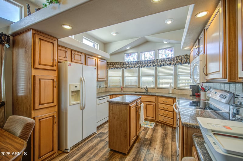 7750 Broadway Rd #425, Mesa, AZ 85208