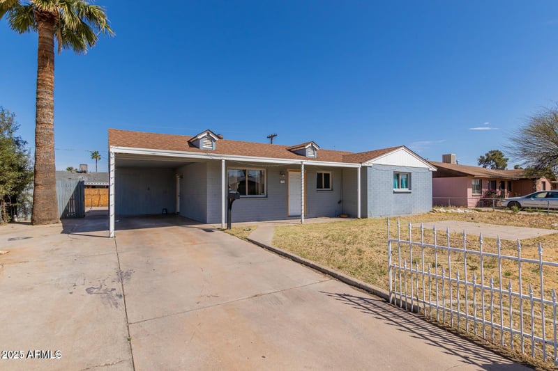 7750 Clarendon Ave, Phoenix, AZ 85033