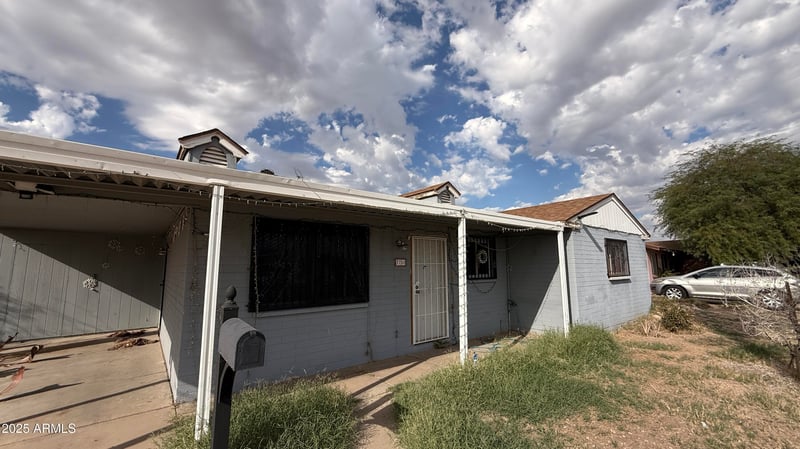 7750 Clarendon Ave, Phoenix, AZ 85033