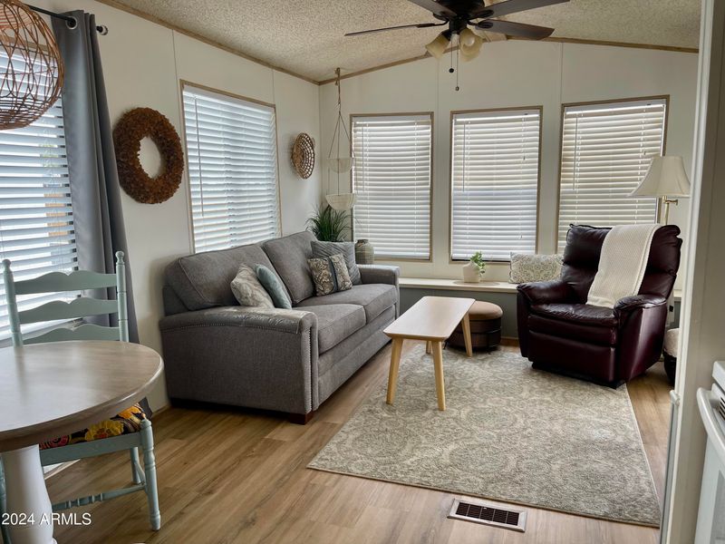 7750 E Broadway Rd #371, Mesa, AZ 85208