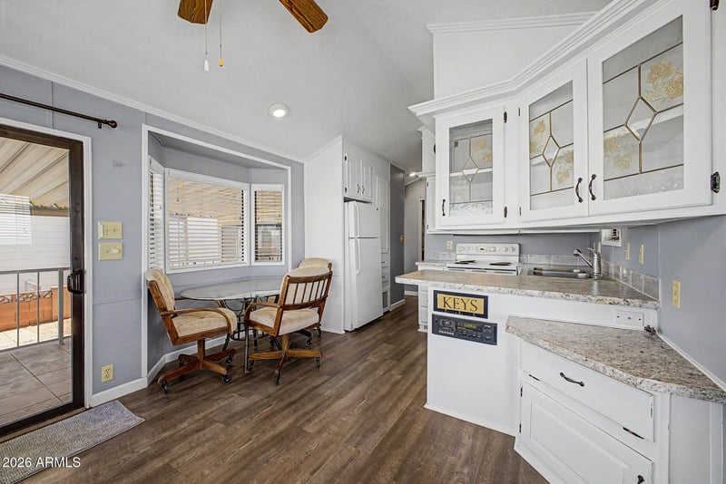 7750 Broadway Rd #560, Mesa, AZ 85208