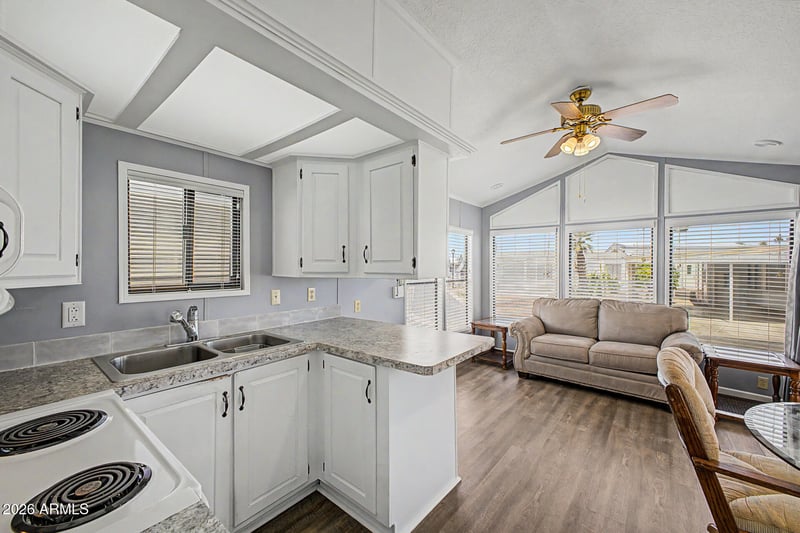 7750 Broadway Rd #560, Mesa, AZ 85208