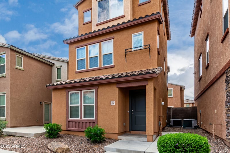 7751 Pipestone Pl, Phoenix, AZ 85035