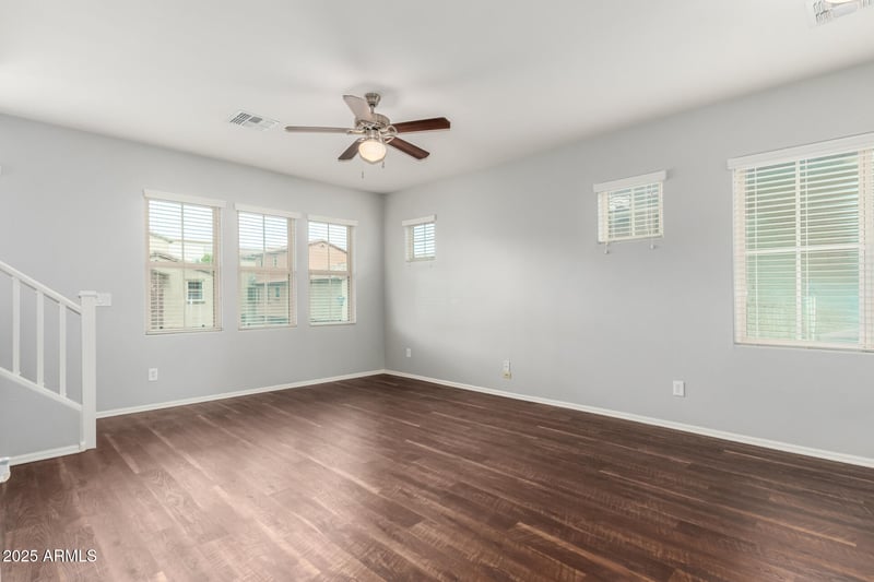 7751 Pipestone Pl, Phoenix, AZ 85035