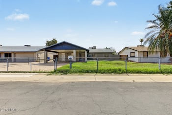 7751 W Mackenzie Dr, Phoenix, AZ 85033