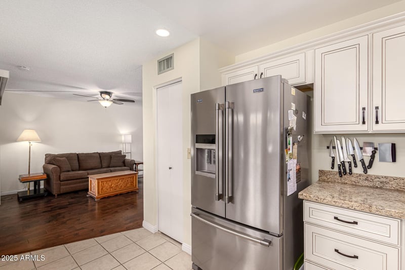 7752 Coralbell Ave, Mesa, AZ 85208