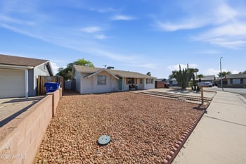 7753 Orange Dr, Glendale, AZ 85303