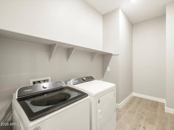 7754 78th Dr, Glendale, AZ 85303