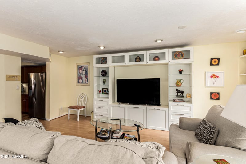 7755 Thomas Rd #17, Scottsdale, AZ 85251