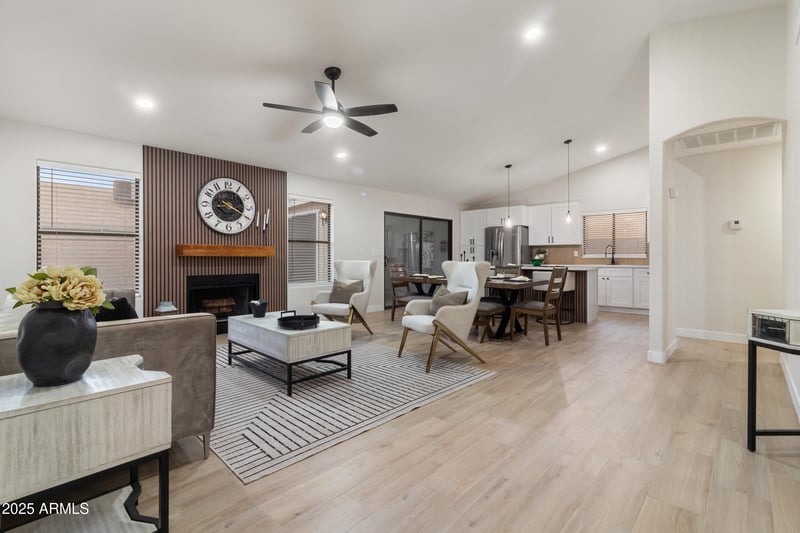 7760 Palmaire Ave, Glendale, AZ 85303