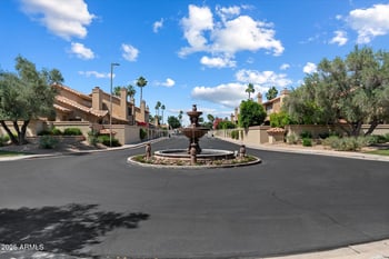 7760 Pepper Tree Ln, Scottsdale, AZ 85250