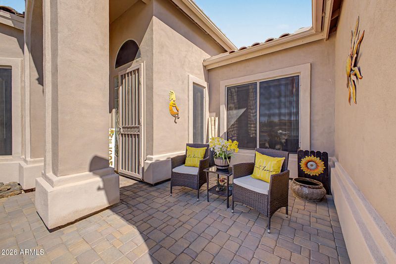 7762 E Russell Cir, Mesa, AZ 85207