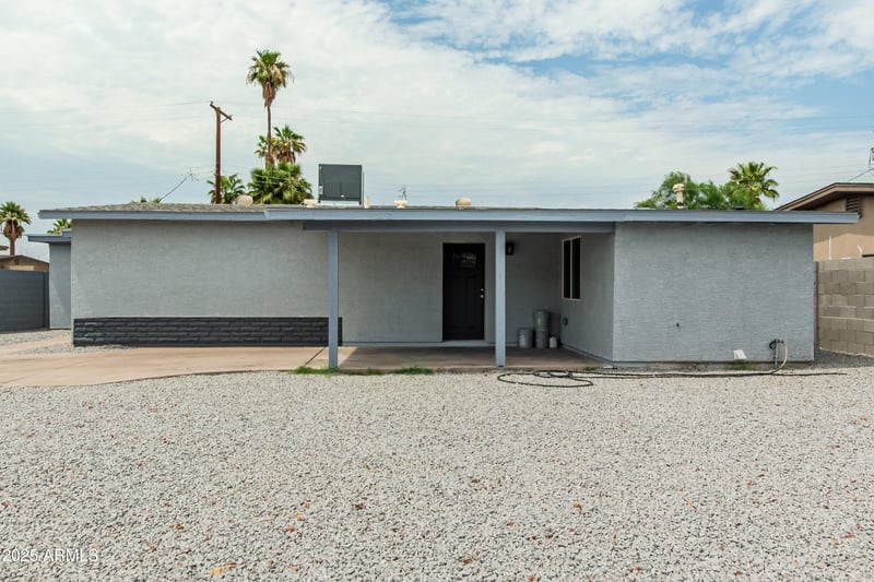7764 Whitton Ave, Phoenix, AZ 85033