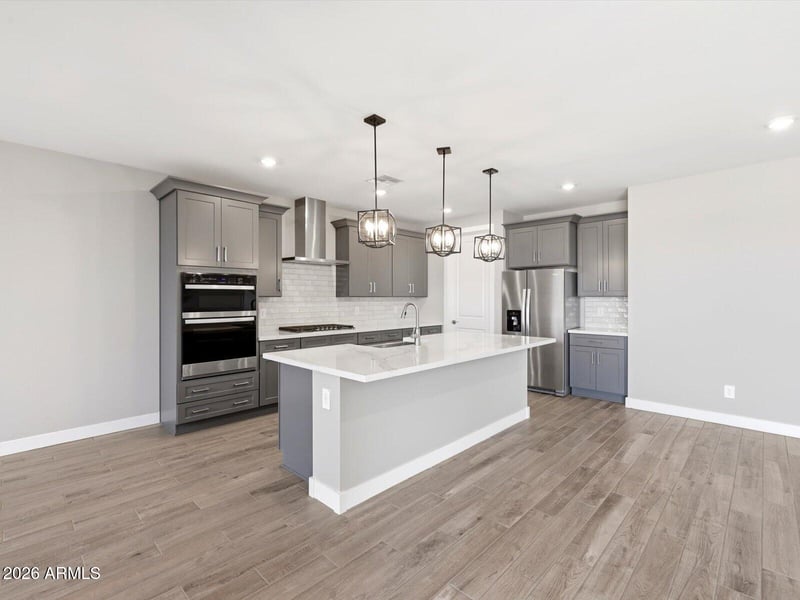 7766 N 78th Dr, Glendale, AZ 85303