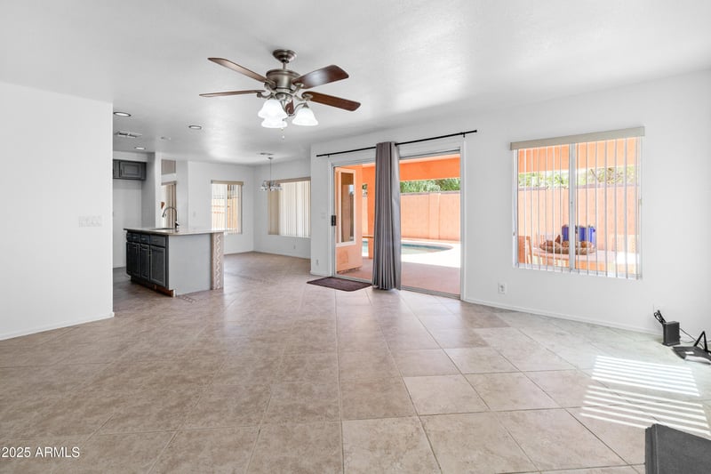7767 Sierra Vista Dr, Glendale, AZ 85303