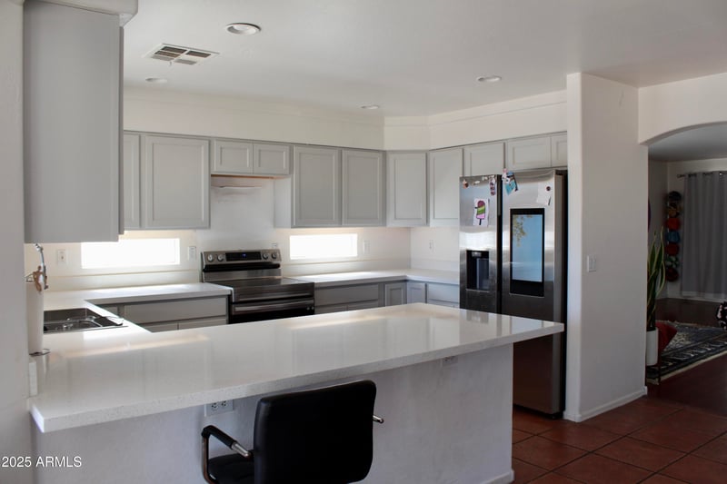 7767 Stella Ave, Glendale, AZ 85303