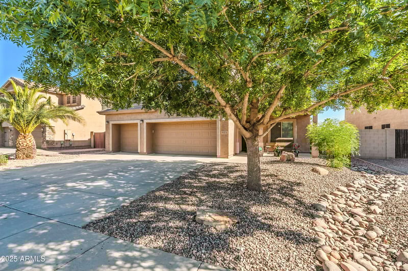 777 Volk Ln, San Tan Valley, AZ 85140