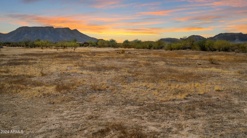 7770 543rd Ave #236, Tonopah, AZ 85354