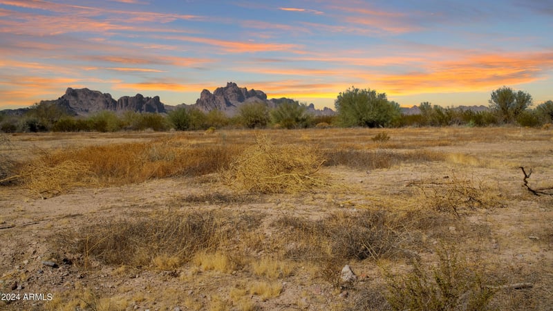 7770 543rd Ave #236, Tonopah, AZ 85354