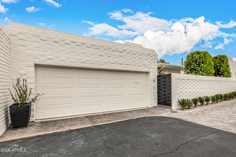 7770 Camelback Rd #11, Scottsdale, AZ 85251