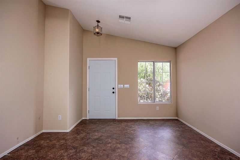 7772 N 58th Ave, Glendale, AZ 85301