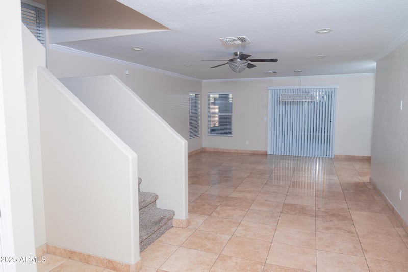 7775 58th Dr, Glendale, AZ 85301