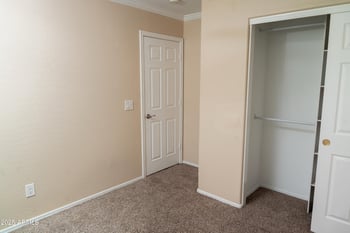 7775 58th Dr, Glendale, AZ 85301