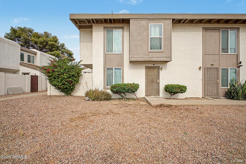 7775 Glenn Dr, Glendale, AZ 85303