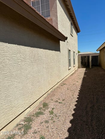 7775 55th Dr, Glendale, AZ 85301