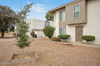 7775 Glenn Dr, Glendale, AZ 85303