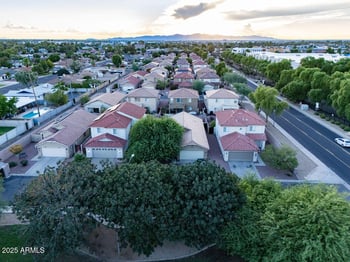 7780 57th Dr, Glendale, AZ 85301