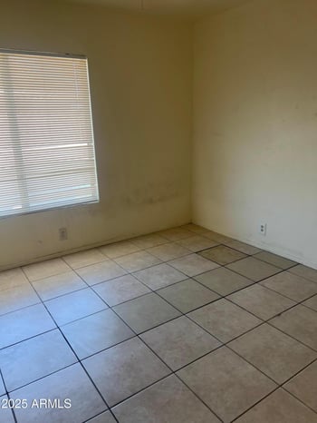 7784 Sierra Vista Dr, Glendale, AZ 85303