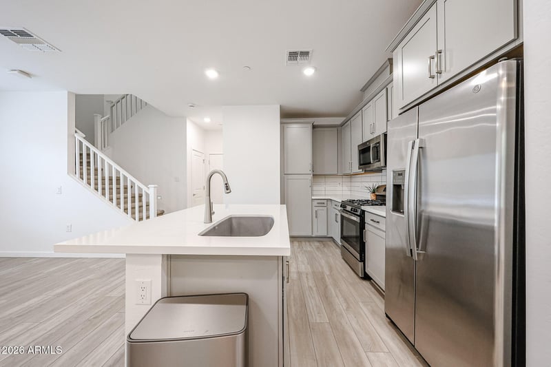 779 E Beauchamp Dr #101, Gilbert, AZ 85297