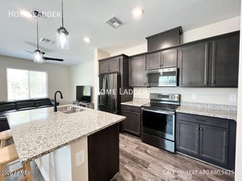 779 Doral Ave #101, Gilbert, AZ 85297