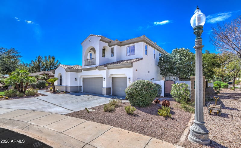 780 W Verbena Ln, Litchfield Park, AZ 85340