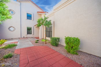 7800 Lincoln Dr #1015, Scottsdale, AZ 85250