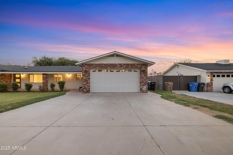 7801 16th Ln, Phoenix, AZ 85021