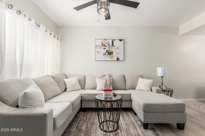 7801 44th Dr #1025, Glendale, AZ 85301