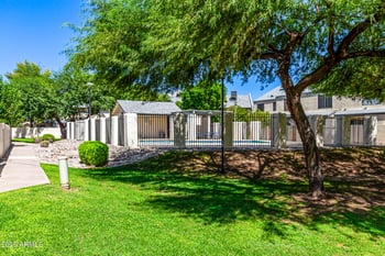 7801 44th Dr #1025, Glendale, AZ 85301