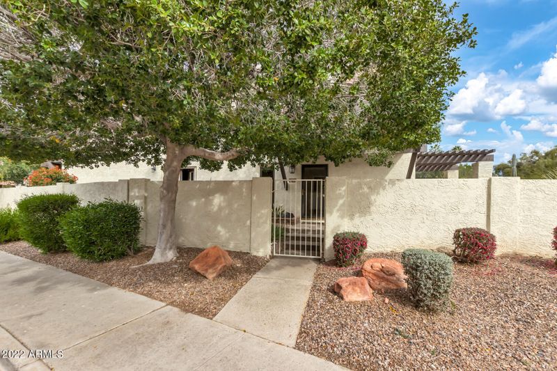 7801 N 18th Pl #1, Phoenix, AZ 85020