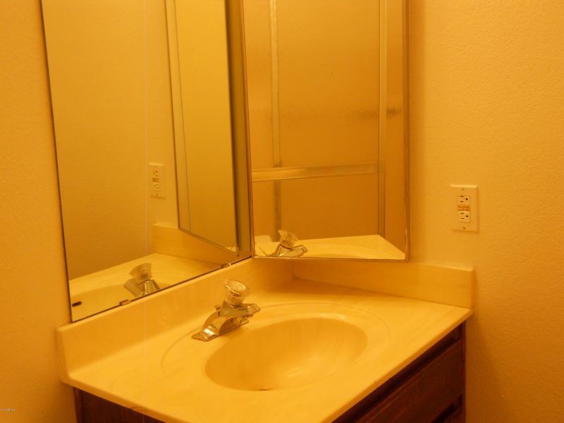 7801 N 44th Dr #1013, Glendale, AZ 85301