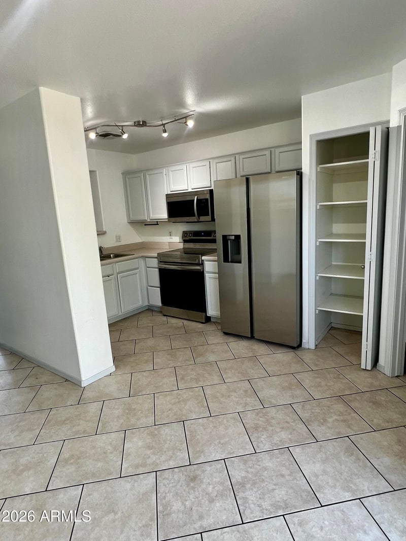 7801 N 44th Dr #1180, Glendale, AZ 85301