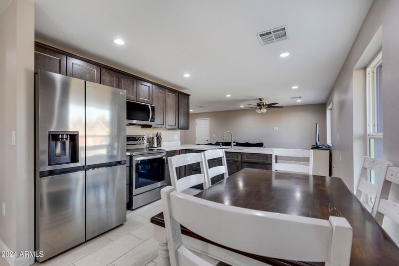 7801 W Cora Ln, Phoenix, AZ 85033