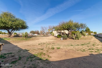 7802 W Orangewood Ave, Glendale, AZ 85303