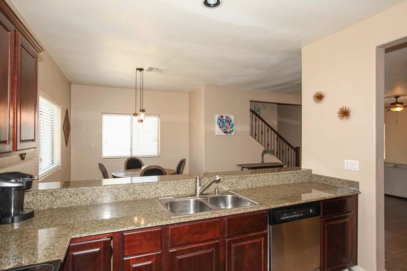 7803 S 15th St, Phoenix, AZ 85042